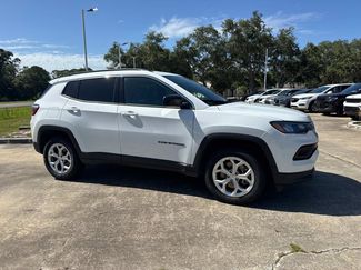 Used 2024 Jeep Compass Latitude AWD/4WD video 1