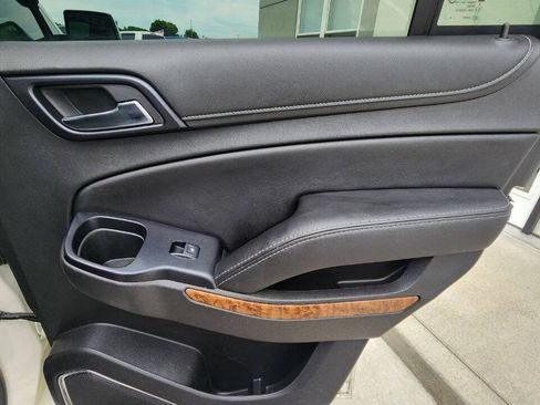 Used 2015 Chevrolet Tahoe LTZ AWD/4WD image 24