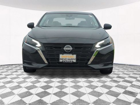 Used 2024 Nissan Altima 2.5 SV FWD image 8