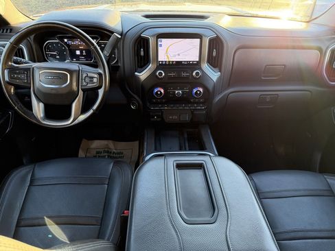 Used 2021 GMC Sierra 3500 Denali w/ Denali Ultimate Package image 11
