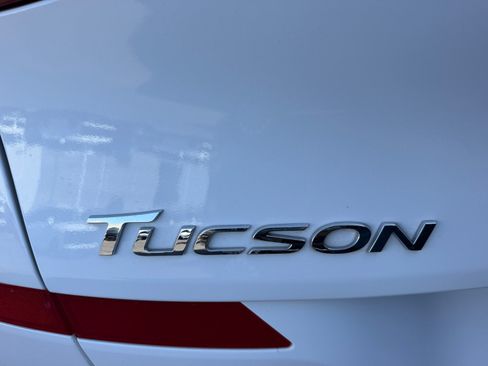 Used 2021 Hyundai Tucson SE w/ Cargo Package FWD image 24