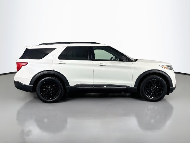 Used 2020 Ford Explorer XLT w/ Equipment Group 202A AWD/4WD image 10