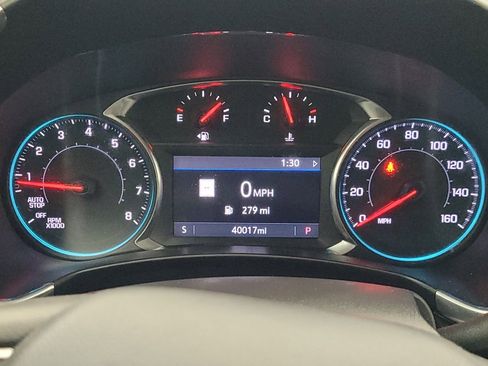 Used 2024 Chevrolet Equinox Premier AWD/4WD image 23