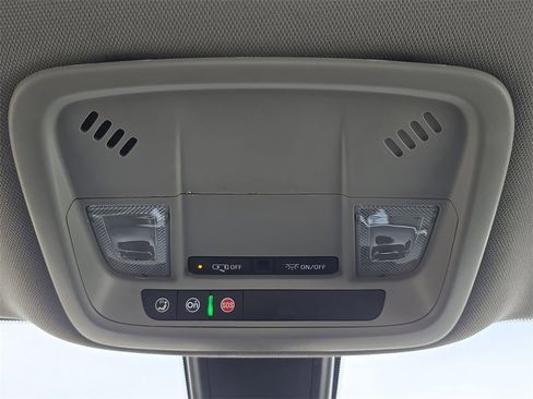 Certified 2020 Chevrolet Malibu LT w/ Leather Package image 36