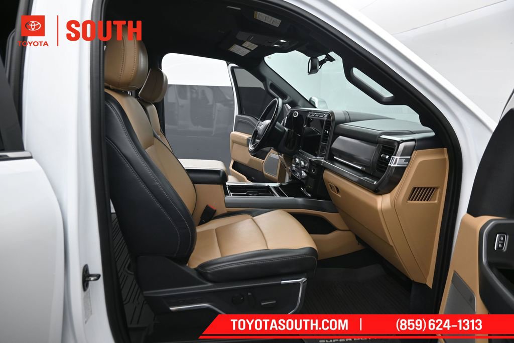 Used 2023 Ford F250 Lariat w/ Chrome Package AWD/4WD image 32