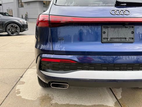 Used 2025 Audi Q5 Premium w/ Convenience Package AWD/4WD image 15