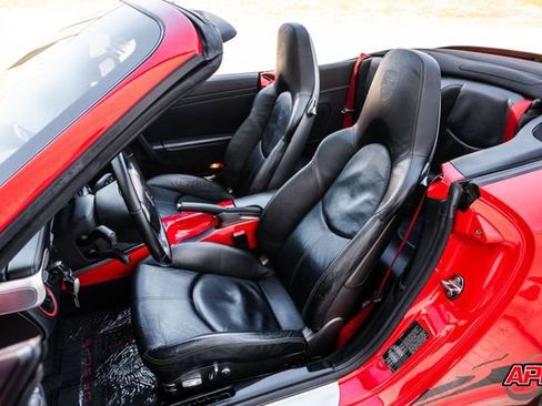 Used 2005 Porsche 911 Carrera S image 4