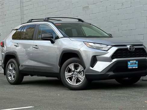 Used 2025 Toyota RAV4 LE image 2