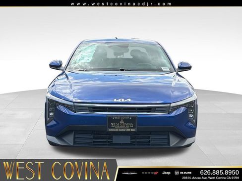 Used 2025 Kia K4 FWD image 2