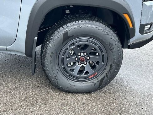 New 2026 Nissan Frontier PRO-4X w/ Pro-4x Convenience Package AWD/4WD image 9