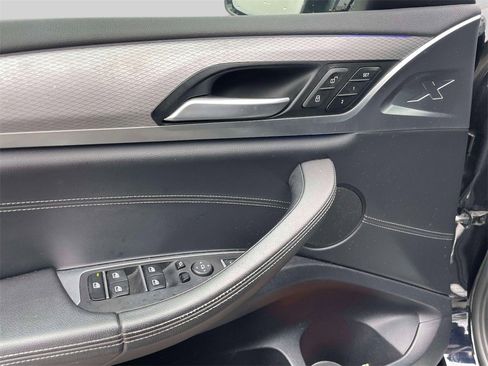 Used 2019 BMW X4 M40i w/ Executive Package image 17