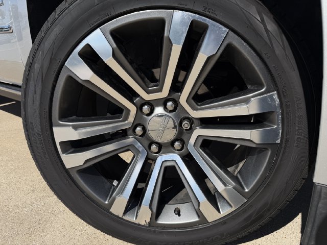 Used 2020 GMC Yukon Denali w/ Denali Ultimate Package RWD image 9