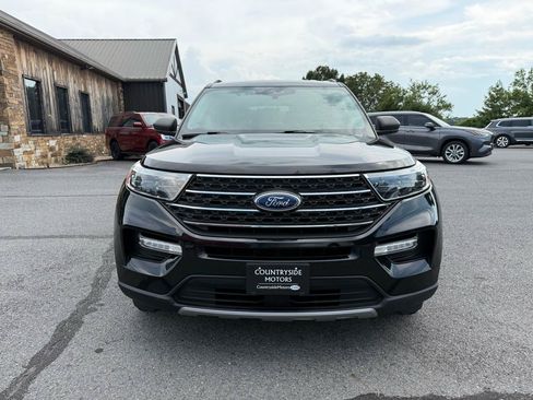 Used 2022 Ford Explorer XLT w/ Equipment Group 202A RWD image 9