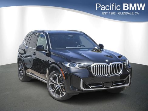 New 2026 BMW X5 sDrive40i w/ Parking Assistance Package RWD image 1