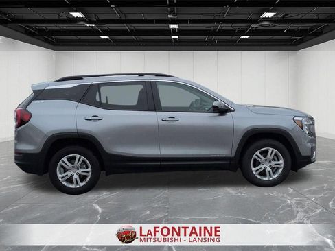 Used 2024 GMC Terrain SLE w/ Driver Convenience Package AWD/4WD image 6