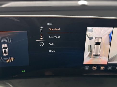 New 2026 Cadillac Vistiq Luxury image 5