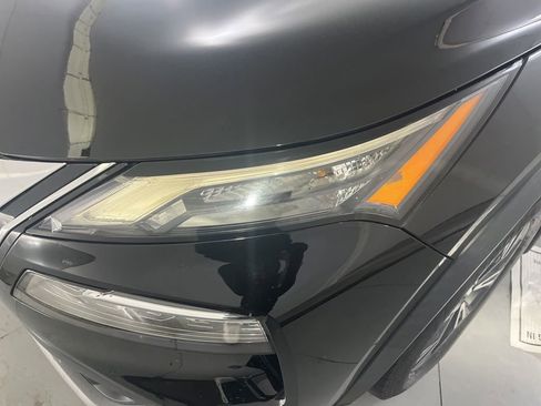Used 2022 Nissan Rogue SV FWD image 36