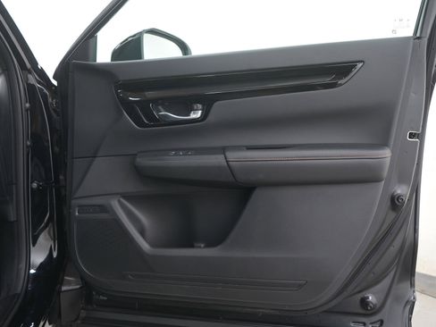 Used 2026 Honda CR-V Sport Touring image 9