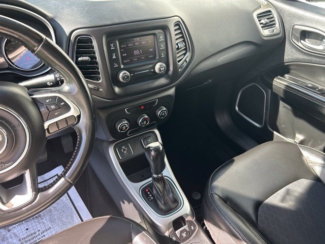 Used 2018 Jeep Compass Latitude FWD image 21