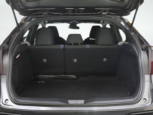 Used 2021 Toyota C-HR XLE image 9