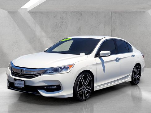 Used 2017 Honda Accord Sport image 8
