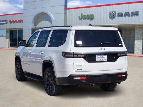 New 2026 Jeep Grand Wagoneer Limited AWD/4WD image 4