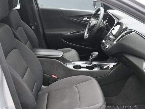 Used 2022 Chevrolet Malibu LT FWD image 10