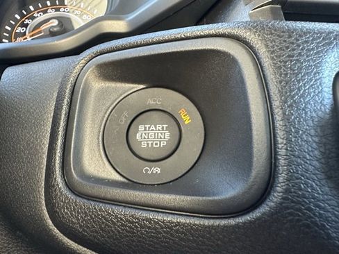 Used 2024 Jeep Wrangler Sport S image 41