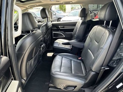 Used 2021 Kia Telluride S FWD image 19