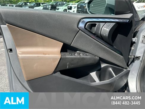 Used 2025 BMW X3 xDrive30i AWD/4WD image 11