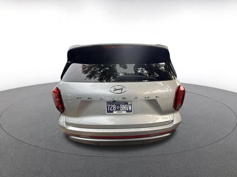 Used 2025 Hyundai Palisade SEL FWD image 6