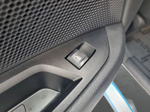 Used 2024 BMW i4 eDrive40 RWD image 18