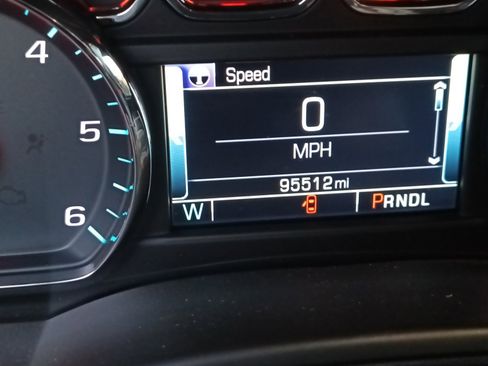 Used 2019 GMC Yukon XL SLT w/ Open Road Package image 2