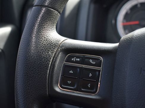 Used 2017 RAM 1500 Express image 17