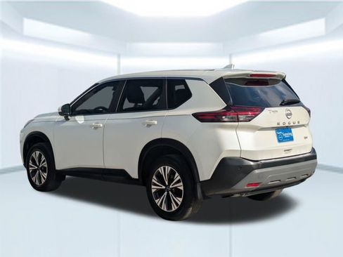 Used 2023 Nissan Rogue SV FWD image 4
