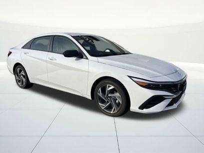 New 2025 Hyundai Elantra SEL