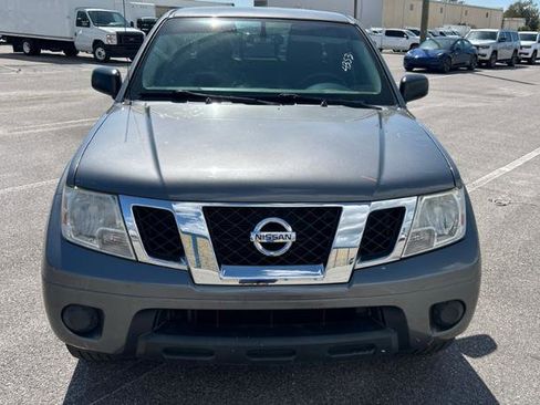 Used 2020 Nissan Frontier SV w/ SV Utility Package image 3