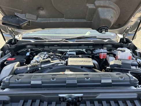 New 2026 GMC Sierra 2500 AT4 w/ Technology Package AWD/4WD image 29