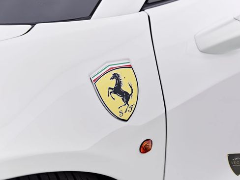 Used 2014 Ferrari 458 Spider RWD image 31