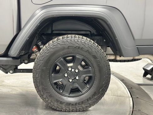 Used 2023 Jeep Gladiator Mojave w/ Safety Group image 30