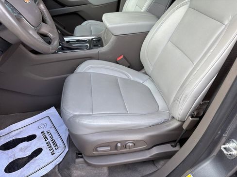 Used 2019 Chevrolet Traverse Premier w/ LPO, Floor Liner Package AWD/4WD image 13
