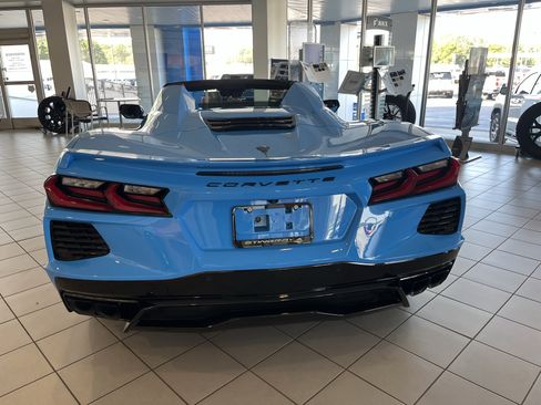 Used 2024 Chevrolet Corvette Stingray Preferred Conv w/ Battery Protection Package RWD image 3