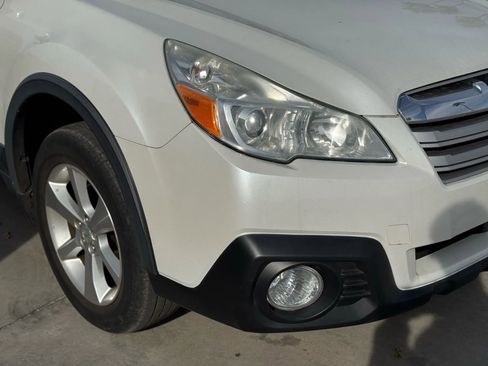 Used 2013 Subaru Outback 2.5i Limited w/ Moonroof Pkg image 43