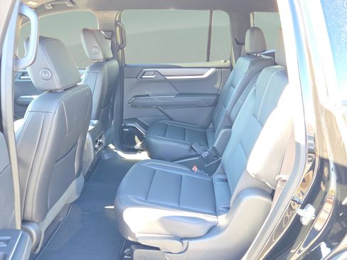 New 2026 GMC Acadia Elevation w/ Black Edition FWD image 11