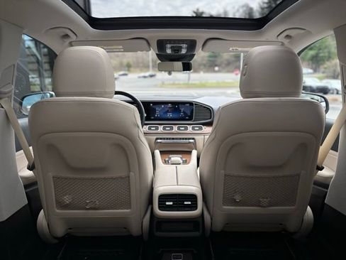 Used 2025 Mercedes-Benz GLE 450 4MATIC image 56