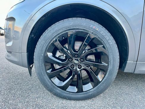 Used 2022 Land Rover Discovery Sport S R-Dynamic image 17