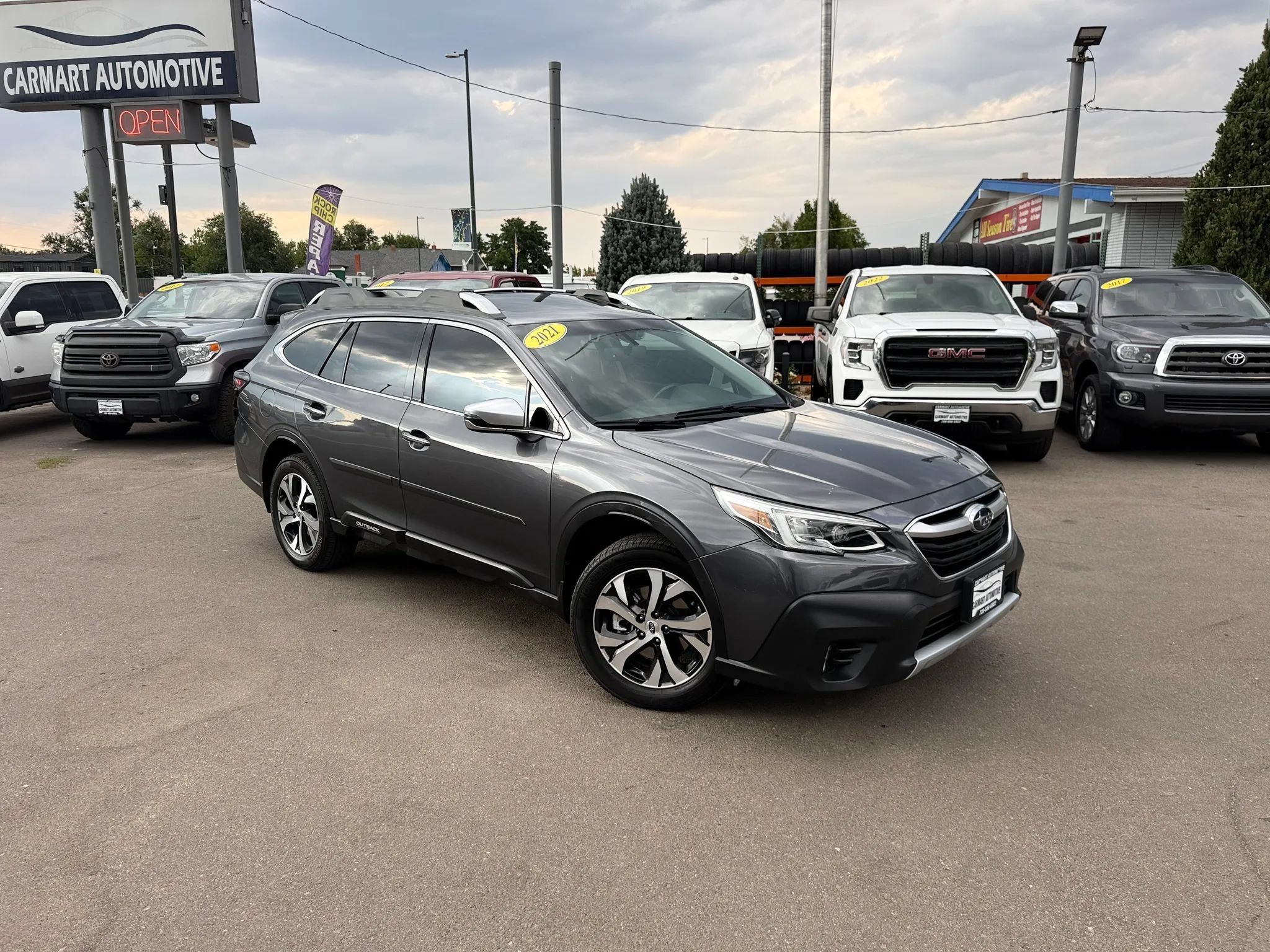 Used 2021 Subaru Outback Touring XT AWD/4WD image 2