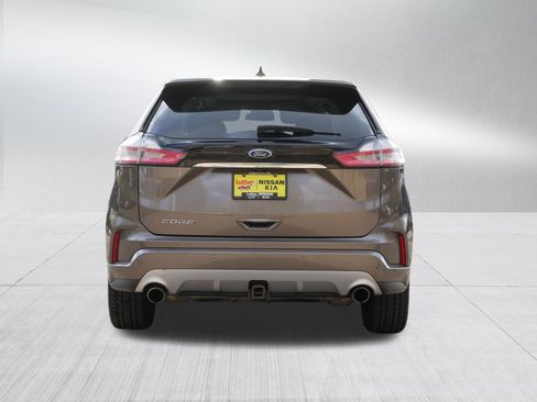 Used 2019 Ford Edge Titanium w/ Equipment Group 301A AWD/4WD image 6