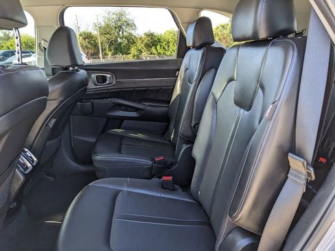 Certified 2025 Kia Sorento SX image 21