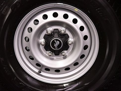 New 2026 Ford Bronco 2-Door AWD/4WD image 9